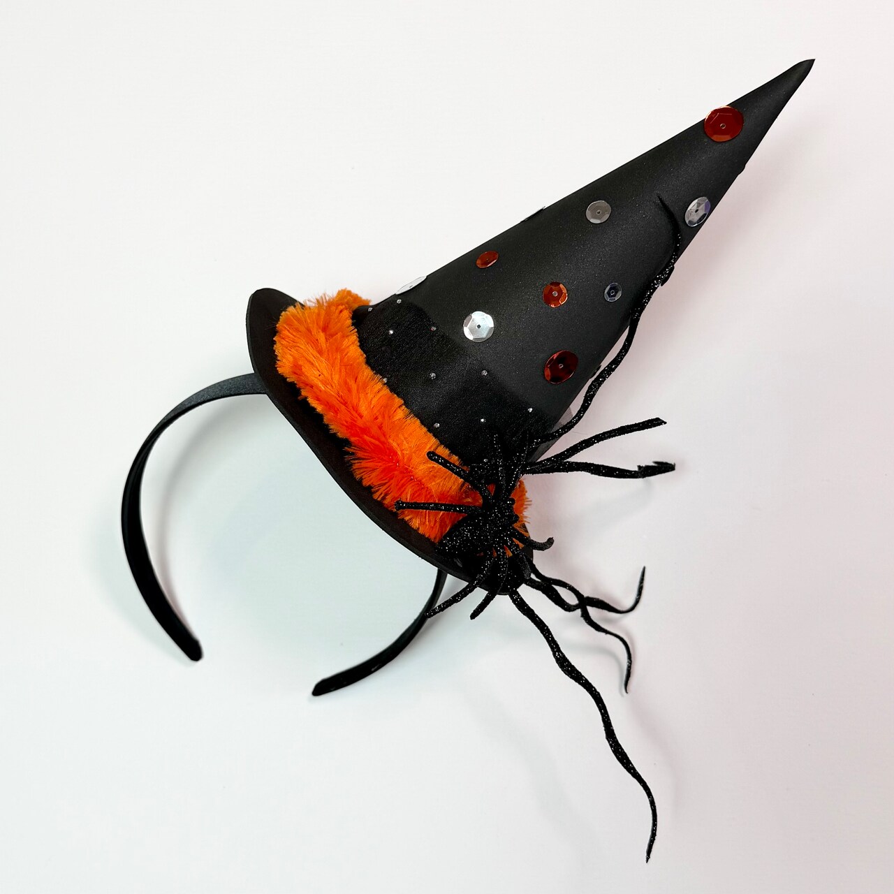 Kids Club: Mini Witch Hats